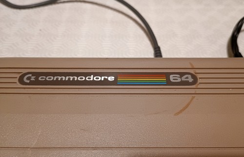 Commodore 64 "Biscottone" + joystick Albatros, ready 2 play, testato funzionante - Afbeelding 6 van 9