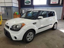 2012 Kia Soul A/C Compressor 1.6L 977012K600 OEM