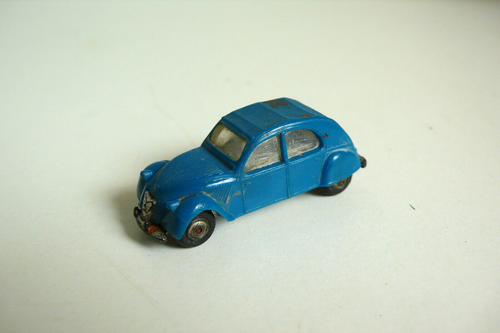 LES MICRO-MINIATURES DE NOREV CITROEN 2CV 1/86è BON ÉTAT 1960 - Imagen 2 de 4