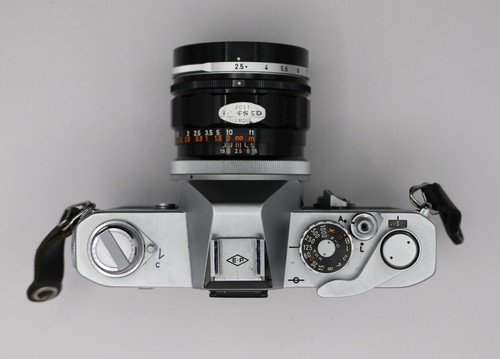 Canon FT QL analoge Spiegelreflexkamera 35 mm + Objektiv f/2,5 & Extras – getestet & funktionsfähig - Bild 7 von 24