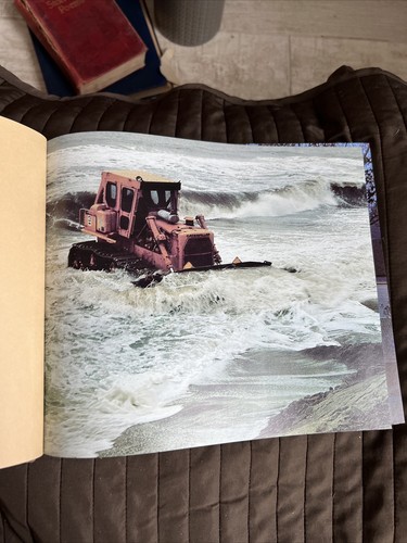 The American Land Smithsonian Exposition Books 1979 Hardcover Book - Picture 4 of 4