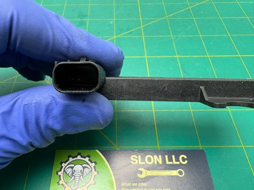 11-18 VOLVO S60 V60 KEYLESS ENTRY ANTENNA OEM - Picture 3 of 5