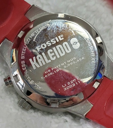 Vintage Fossil Kaleido Red Silvertone 8 1/2" Wrist Watch - Picture 4 of 6