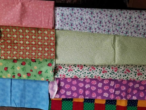 New Floral 100% Cotton Fabric Scraps For Quilts Scrapbooking Crafts - Lot of 30 - Picture 14 of 22