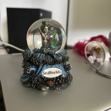 Vintage Sea World Collectible Snow Globe Mermaid