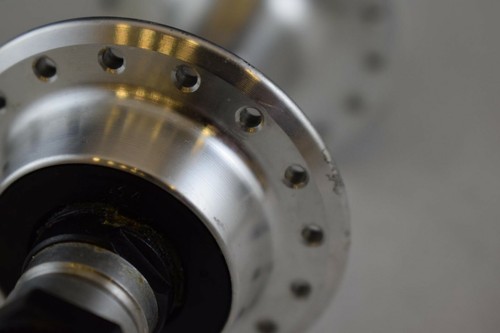 Suntour rear hub 32 holes 130mm 7speed cassette silver aluminium vintage NOS - Picture 6 of 10