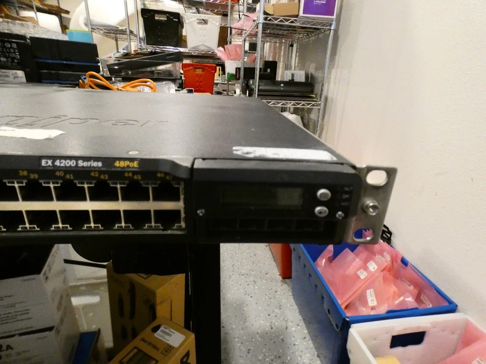 Juniper Networks EX4200-48P 48 Port 4200 Series Ethernet Switch w/Single PSU - Image 4 of 4