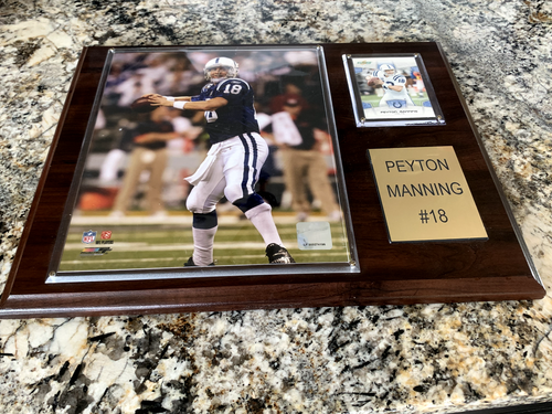 Authentic Hologram NFL Peyton Manning Photo, Trading Card On Brass Wood WALL ART - Picture 10 of 13
