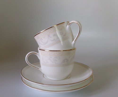 TWO ROYAL DOULTON CHIFFON COFFEE CUPS & SAUCERS - GOOD CONDITION - Picture 1 of 2
