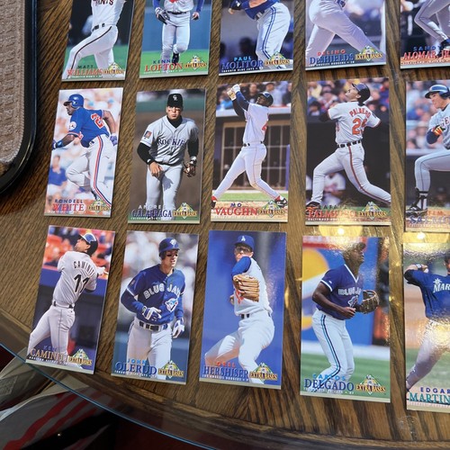 1994 Fleer Extra Bases Baseball Card Lot Of 49 - Picture 21 of 21