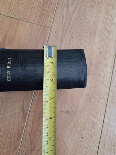 Holy Bible Old And New Testaments London Printed By Eyre And Spottiswoode  - Picture 14 of 18