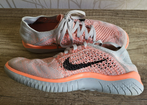 Nike Free RN Flyknit 2018 Damen Schuhe Sneaker 942839-800 Grau Rosa Gr. 37,5 - Picture 6 of 8