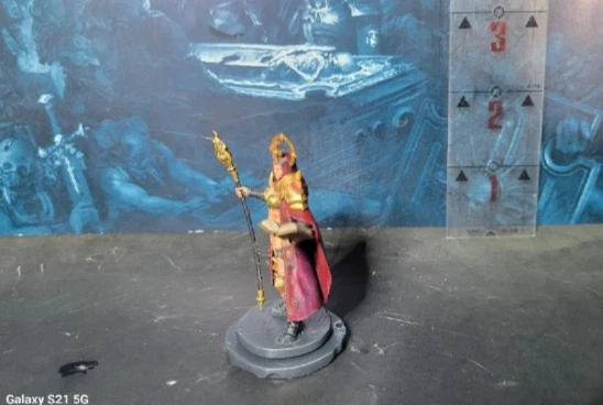 Miniaturas sexy pintadas pinup para warhammer 40k adepta sororitas canoness - Imagem 3 de 4