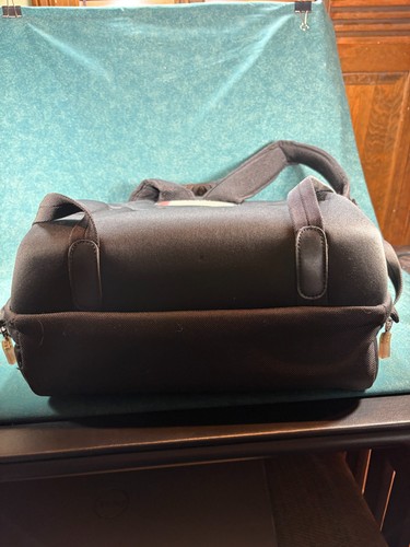 Mochila Volvo C30 comprada en fábrica en 2011 nueva/sin usar 18" de alto x 14" de ancho - Imagen 8 de 10