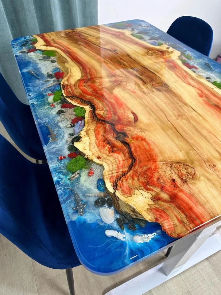 Mesa de río única que brilla en la oscuridad, resina epoxi, mesa de inspiración náutica Foto 4 de 4