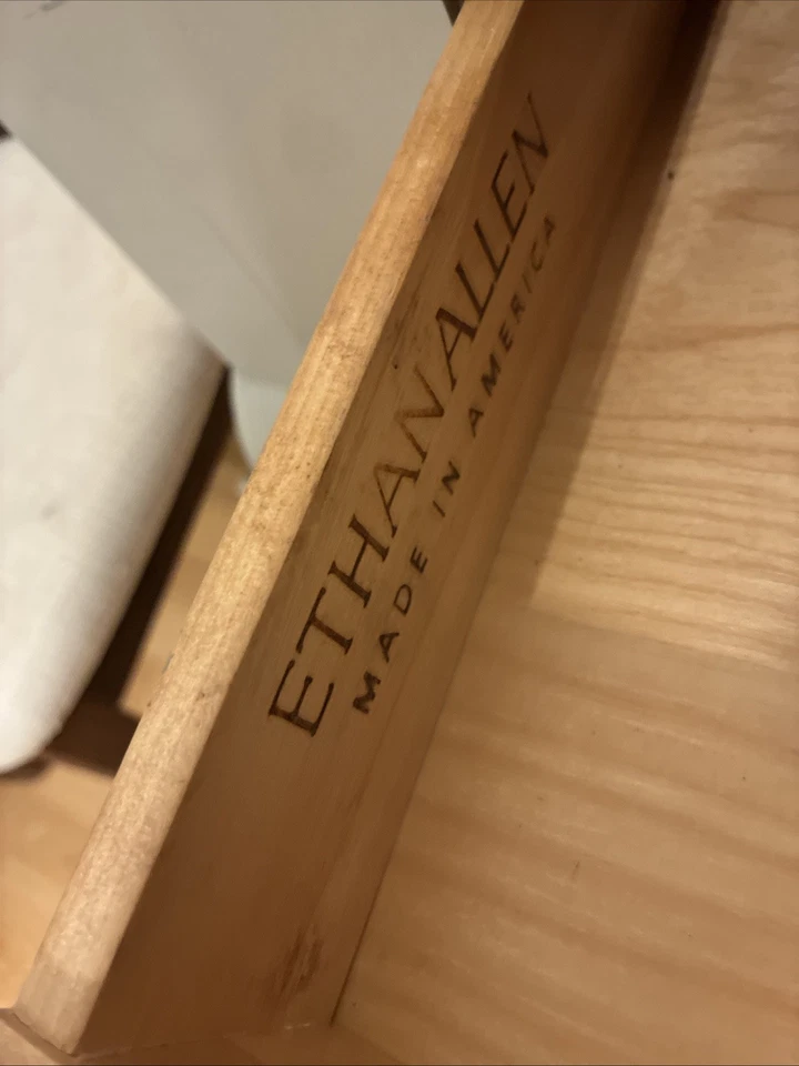 Hermosa mesa consola sofá francés Ethan Allen Country #26-9301 acabado #236 Foto 4 de 4