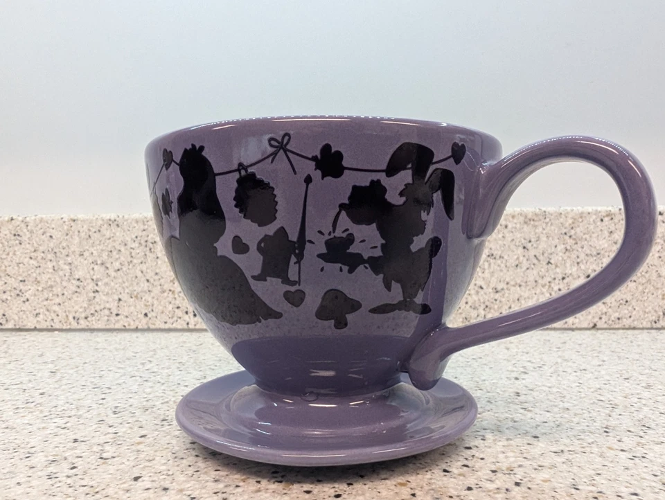 Disney Alice in Wonderland Color Changing 13 oz Mug Teacup - Image 2 of 4