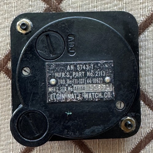 Elgin Grade 562 8 Jewel A-11 Aircraft Clock AN5743-1 - Picture 3 of 3