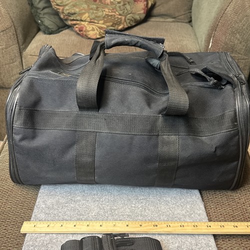 Travelpro Attachables schwarz C3 Nylon kleine Handgepäck Seesack mit Schultergurt - Bild 5 von 10