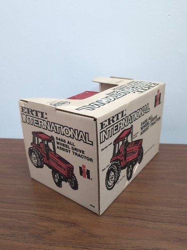 1/16 Ertl International 5488 4wd Tractor With Duals - Picture 3 of 4