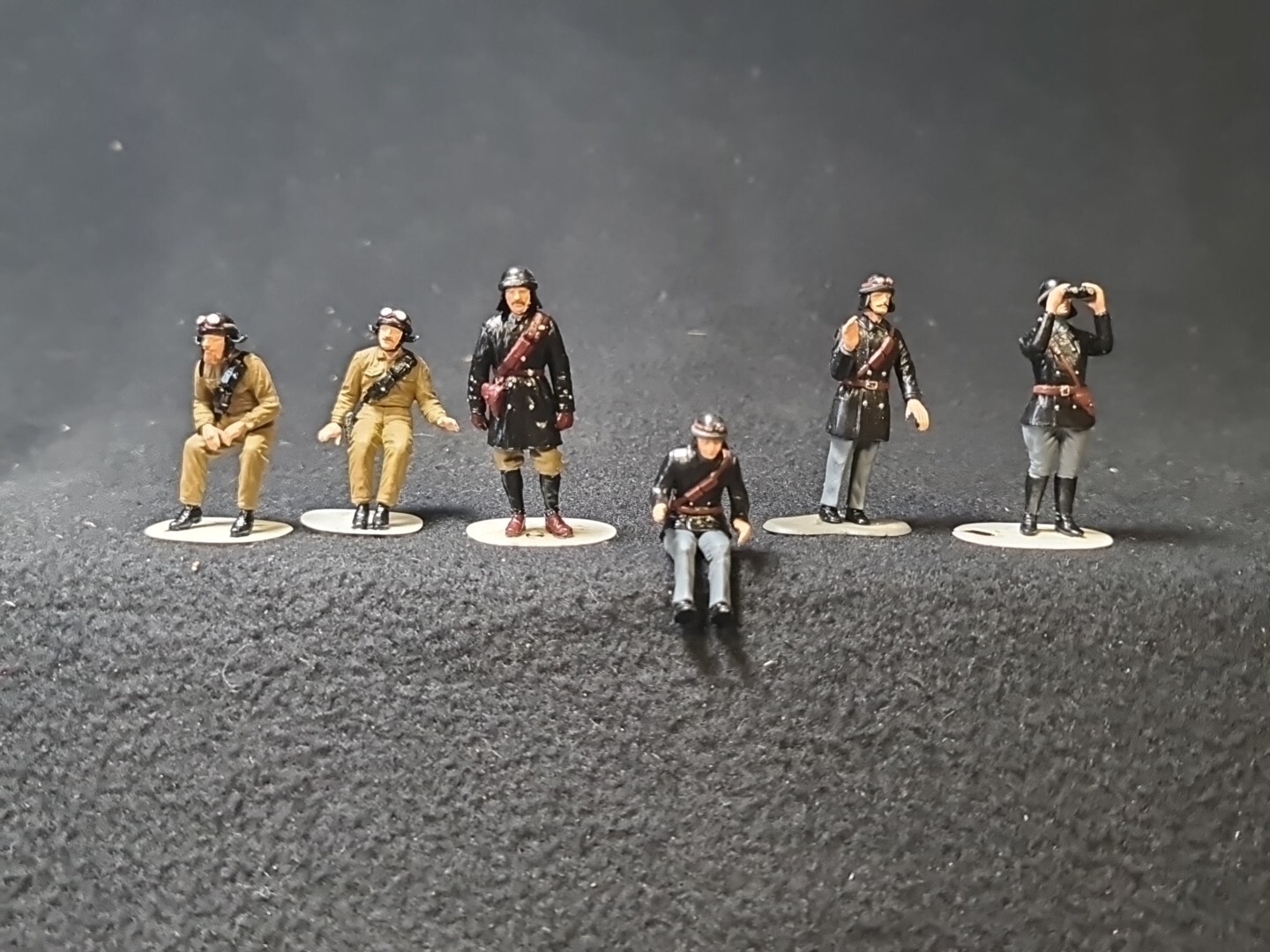 Foto 1 di 9