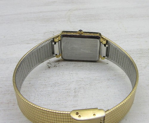  Vintage Lorus Quartz Watch V500-5070 - Picture 5 of 10