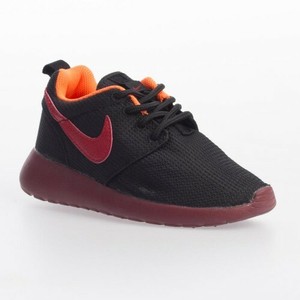 red kids trainers