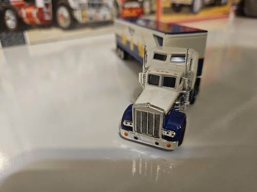 1/100 Scale Diecast Tractor Trailer By Matchbox Kenworth W900 Aerodine - Picture 11 of 24