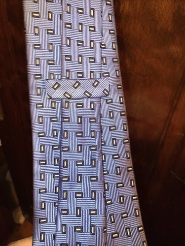 Hickey Freeman Hand Tailored Woven Silk Tie Blue Geometric Pattern Hand Made USA - Picture 4 of 6