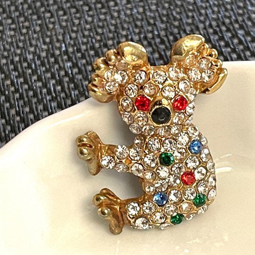 1.25" 50+ Jewels Koala Bear Bright Gold Tone Metal Pin Vintage - Picture 1 of 2