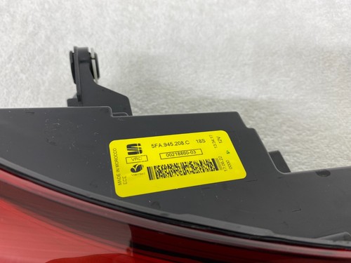 Seat Leon KL Tail Light Right LED 5FA945208C - Picture 3 of 3