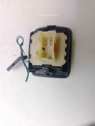 254117873R Front Left Window Regulator Switch for Dacia Logan II 2012 20328597 - Picture 2 of 3