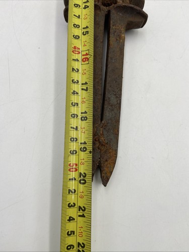 Large Antique Handmade Railroad Spikes Heavy Cross Art Décor Approx. 20x14 in - Picture 5 of 8
