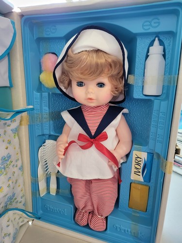 Vintage EG Eegee Goldberger LAYETTE BABY DOLL Travel Trunk tote bag bottle NIB  - Picture 4 of 14