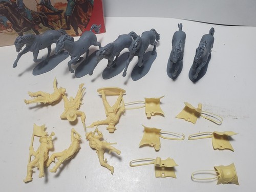 Modellino in plastica soldatino Airfix 7th Cavalry American West serie scala 1:32 HO 1975 - Foto 5 di 9