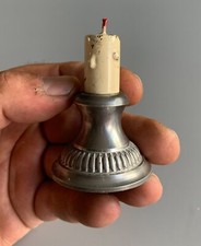 très original petit briquet de table en forme de bougeoir