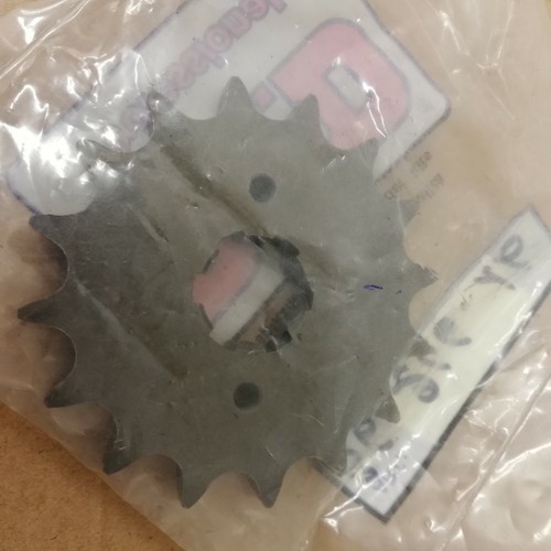 Pignone catena trasmissione pinion transmission HONDA CB 650 1982 23801-426-000 - Picture 2 of 2