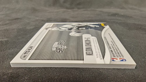 2019-20 Absolute Tools of the Trade Keldon Johnson RC Relic Jersey Auto 071/199! - Picture 9 of 10