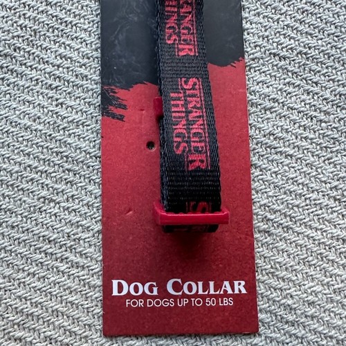 STRANGER THINGS Hunde Haustier Halsband Größe Medium Neu mit Etikett Netflix verstellbar schwarz rot Geschenk - Bild 2 von 5