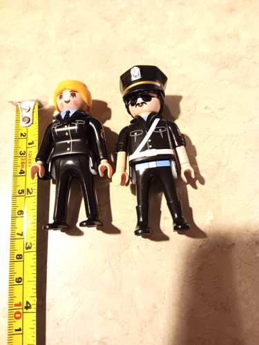 Vtg Playmobil Lot of 2 Action Mini Figures Police officers - Picture 4 of 5