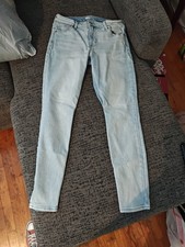 Old Navy Rockstar Super Skinny Mid-Rise Jeans youth size 10 light blue wash.