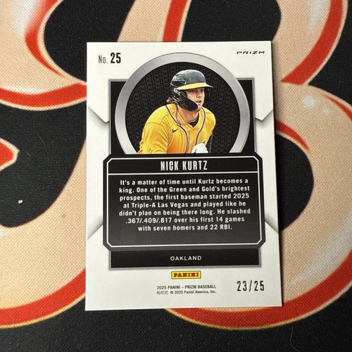 2025 Panini Prizm Baseball NICK KURTZ RC Rookie Talisman Oakland MOJO 23/25!!! - Foto 2 di 2