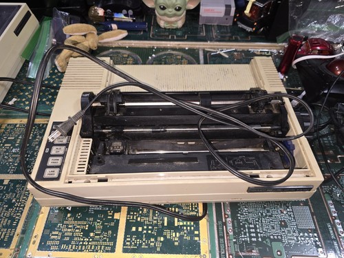 Impresora Tandy DMP 130A DONANTE DEFECTUOSO SUCIA matriz de puntos EXACTA-PIEZAS-LEER TODO - Imagen 1 de 24