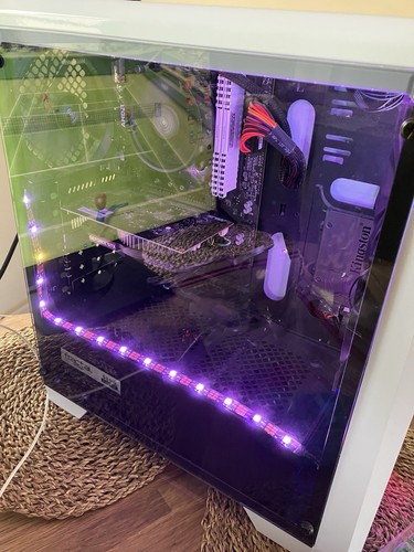 Custom Gaming PC White RGB (Specs In Description) - Picture 19 of 19