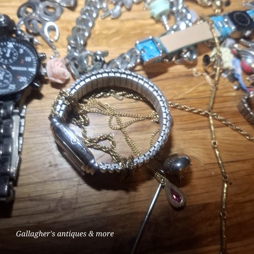 Gran Lote de Artesanía Joyería Disfraz Chatarra Lote # 144 - Imagen 13 de 19