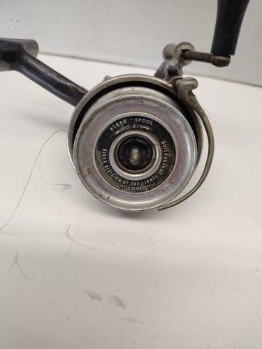 Vintage Bache Brown Mastereel Model 3 Spincast Rolle. Made in USA. - Bild 3 von 7