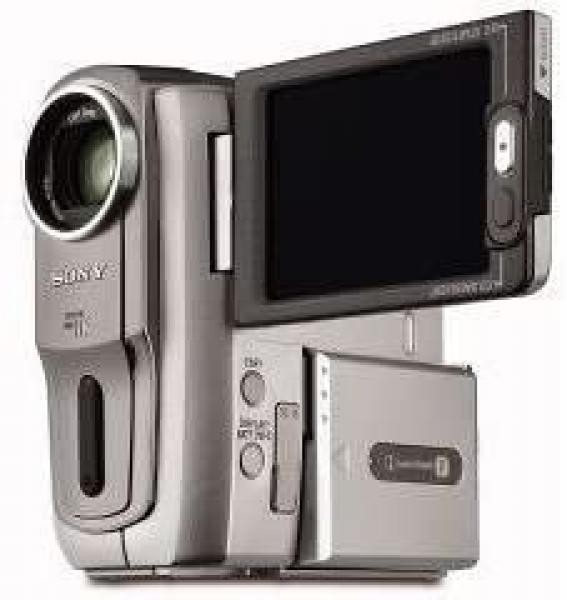 【希少】SONY　DCR-PC109　MiniDV対応 希少】SONY DCR-PC109 MiniDV対応
