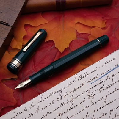 Omas - Fao Gio Tomodoro N°1028 - Fountain pen - Nib F 18k