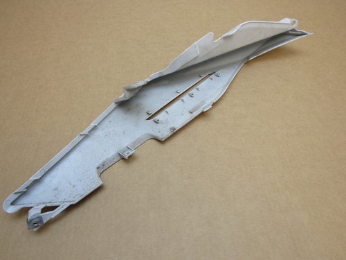 Aprilia Tuono 125 2022 2,203 miles rear tail right side panel (13472) - Picture 3 of 6