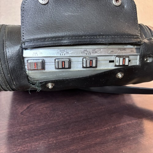 VTG Sears The Binoc Portable Black White 2” TV AM/FM Radio 1981 TESTED W/ Case - Picture 8 of 20